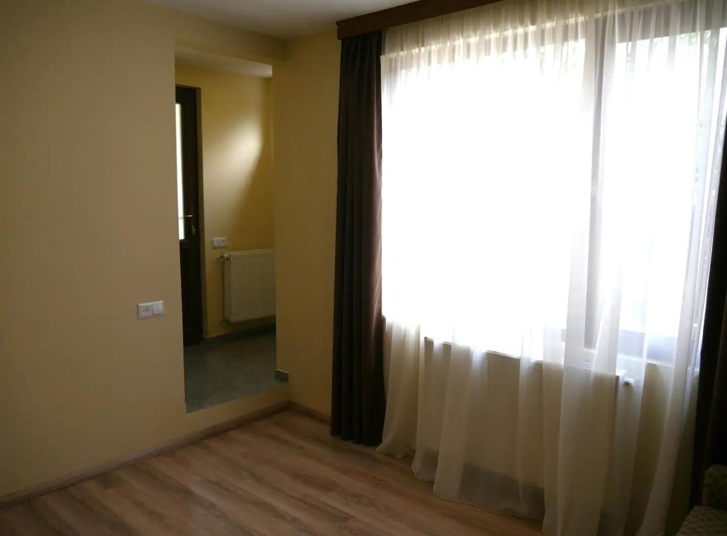 Luxury Apartment At Pirosmani 22 In Central Borjomi Ruang foto